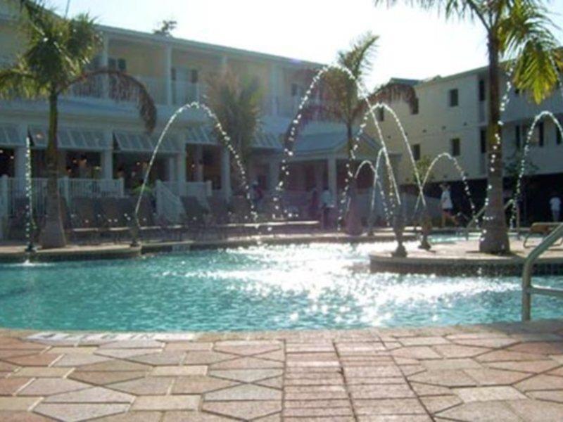 Fairfield Inn & Suites By Marriott Key West Exterior photo