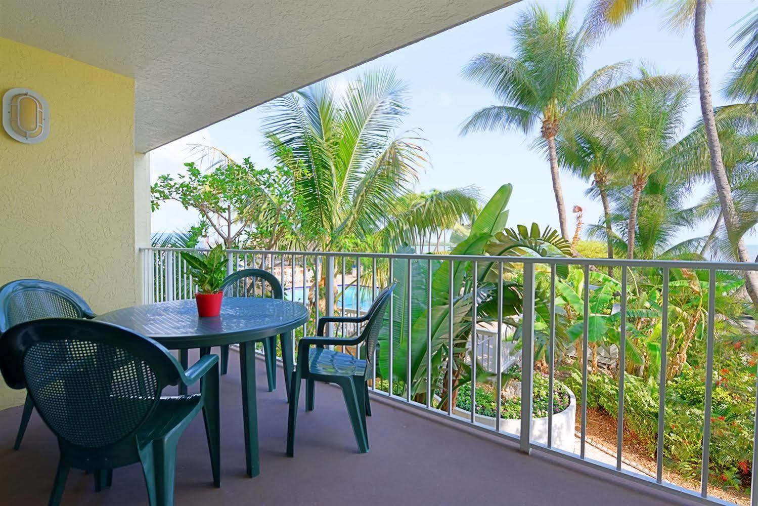 Fairfield Inn & Suites By Marriott Key West Exterior photo